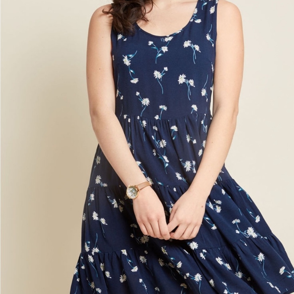 Knee Length Floral Navy Blue Sleeveless Dress